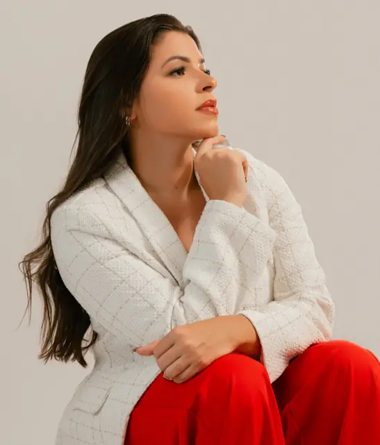 Lívia Oliveira Imóveis